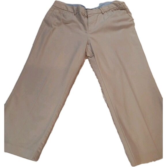 Women's Dockers Khaki Capri  Pants  Size 8 - Picture 1 of 14